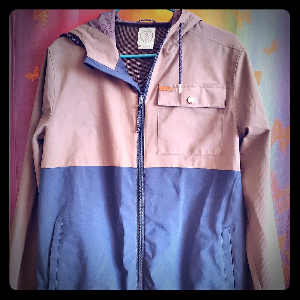 Voyager windbreaker